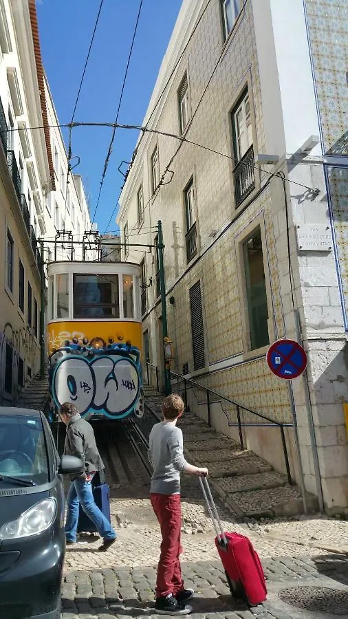 Appartamento 67 Rua São José Lisbona 0*,